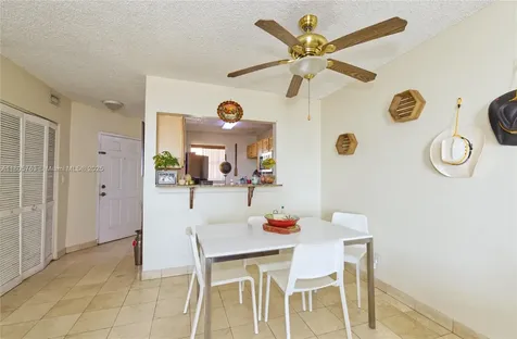 1750 W 46th Street Hialeah FL 33012