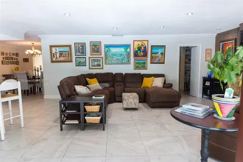 6805 SW 82nd Court Miami FL 33143