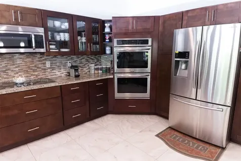 6805 SW 82nd Court Miami FL 33143