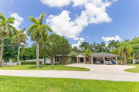 6805 SW 82nd Court Miami FL 33143