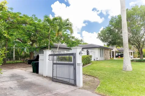 6805 SW 82nd Court Miami FL 33143