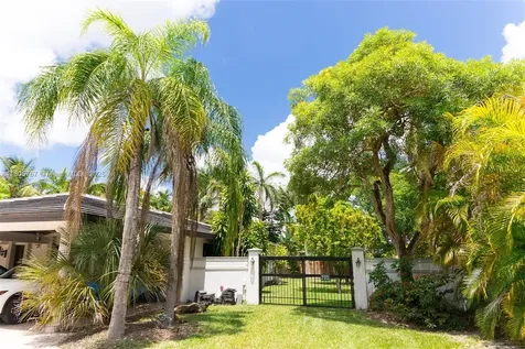 6805 SW 82nd Court Miami FL 33143