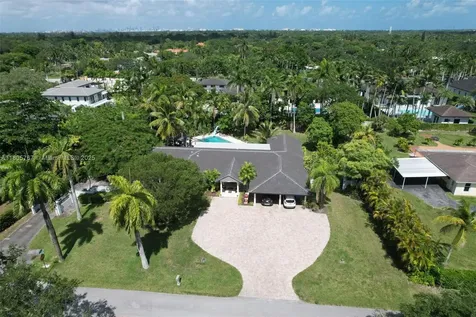 6805 SW 82nd Court Miami FL 33143