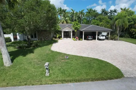 6805 SW 82nd Court Miami FL 33143