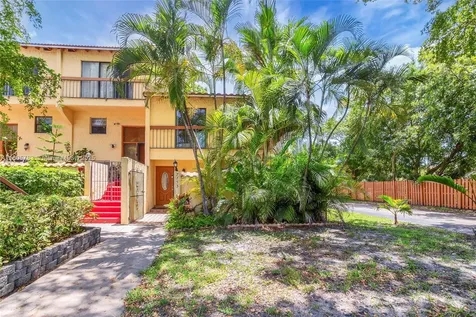 7753 Grande Street Sunrise FL 33351
