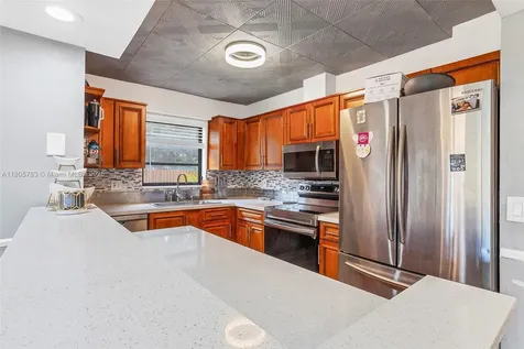 7753 Grande Street Sunrise FL 33351