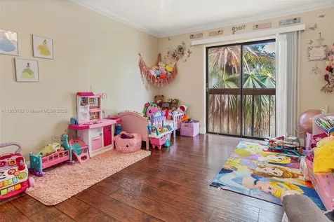 7753 Grande Street Sunrise FL 33351