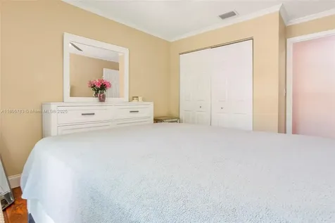 7753 Grande Street Sunrise FL 33351