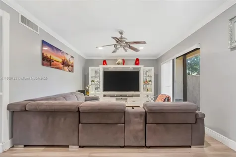 7753 Grande Street Sunrise FL 33351