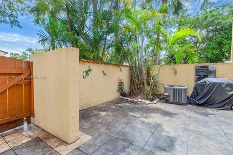 7753 Grande Street Sunrise FL 33351
