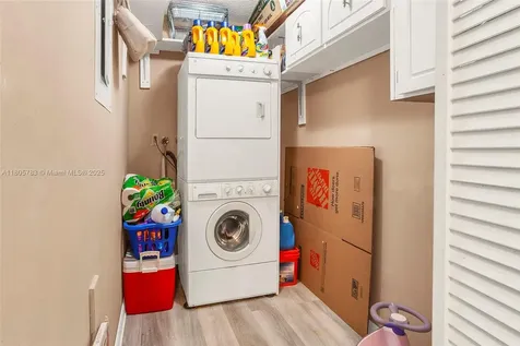 7753 Grande Street Sunrise FL 33351
