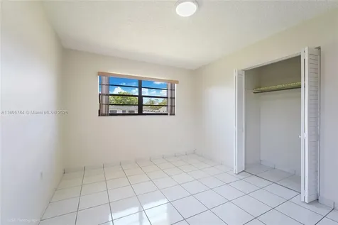 3521 SW 105th Court Miami FL 33165