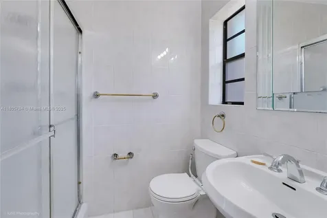 3521 SW 105th Court Miami FL 33165