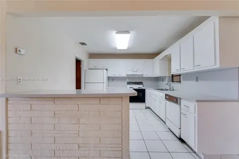3521 SW 105th Court Miami FL 33165