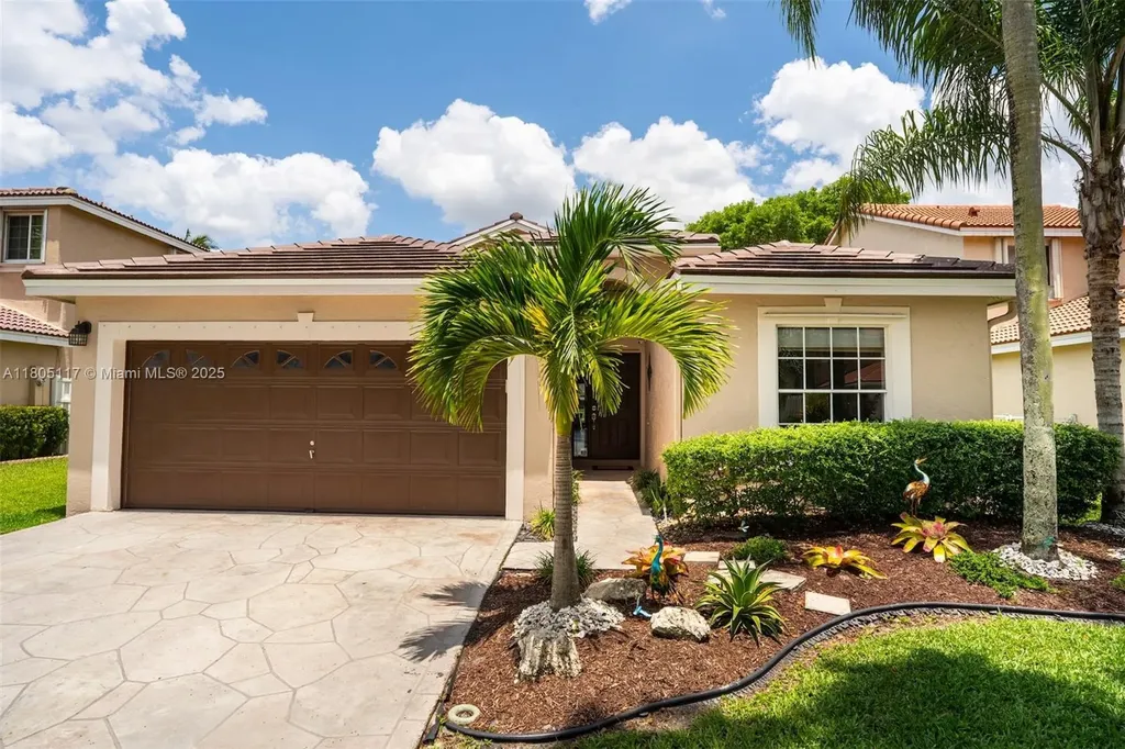 921 SW 176th Avenue Pembroke Pines FL 33029