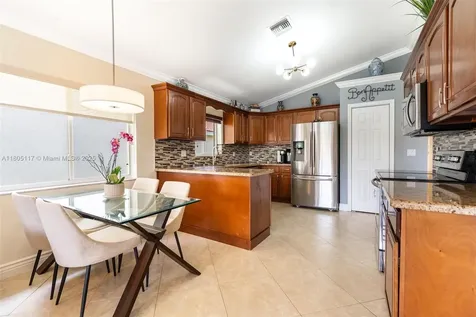 921 SW 176th Avenue Pembroke Pines FL 33029