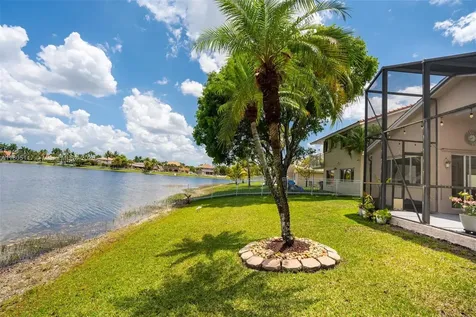 921 SW 176th Avenue Pembroke Pines FL 33029