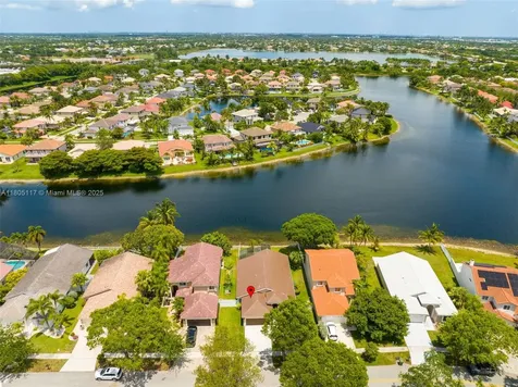 921 SW 176th Avenue Pembroke Pines FL 33029