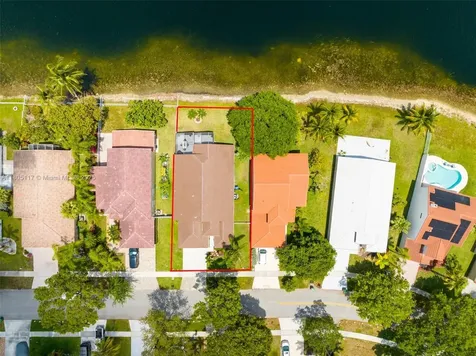 921 SW 176th Avenue Pembroke Pines FL 33029
