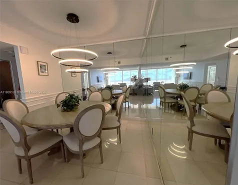 1000 W Island Boulevard Aventura FL 33160