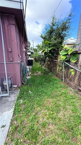 2215 Coolidge Street Hollywood FL 33020