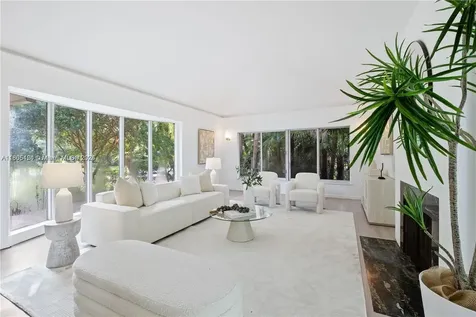 9650 NE 5th Avenue Road Miami Shores FL 33138