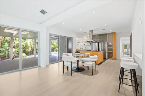 9650 NE 5th Avenue Road Miami Shores FL 33138