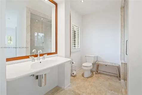 9650 NE 5th Avenue Road Miami Shores FL 33138