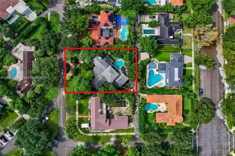 9650 NE 5th Avenue Road Miami Shores FL 33138