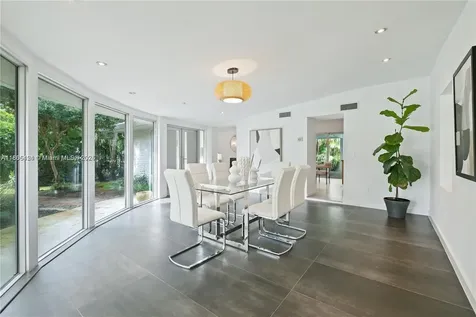 9650 NE 5th Avenue Road Miami Shores FL 33138