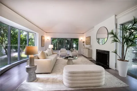 9650 NE 5th Avenue Road Miami Shores FL 33138