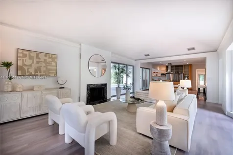 9650 NE 5th Avenue Road Miami Shores FL 33138