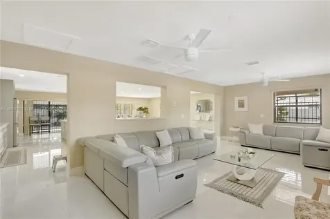 2311 SW 89th Court Miami FL 33165