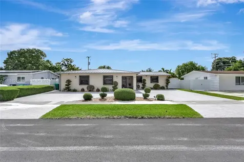 2311 SW 89th Court Miami FL 33165