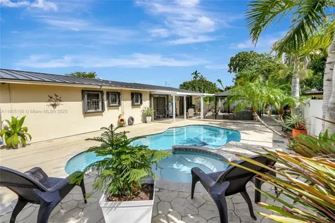 2311 SW 89th Court Miami FL 33165