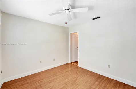 1561 NW 98th Terrace Pembroke Pines FL 33024
