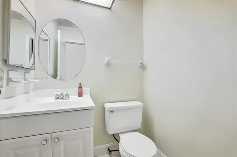 1561 NW 98th Terrace Pembroke Pines FL 33024