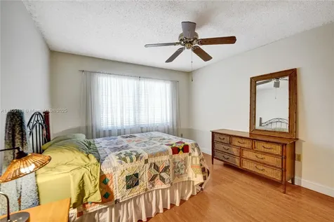 1561 NW 98th Terrace Pembroke Pines FL 33024