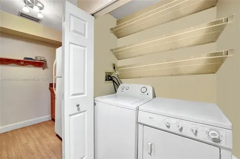 1561 NW 98th Terrace Pembroke Pines FL 33024