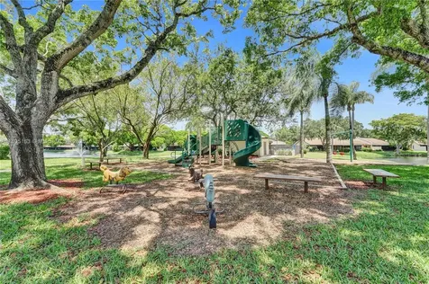 1561 NW 98th Terrace Pembroke Pines FL 33024