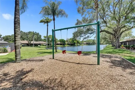 1561 NW 98th Terrace Pembroke Pines FL 33024