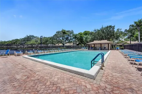 1561 NW 98th Terrace Pembroke Pines FL 33024