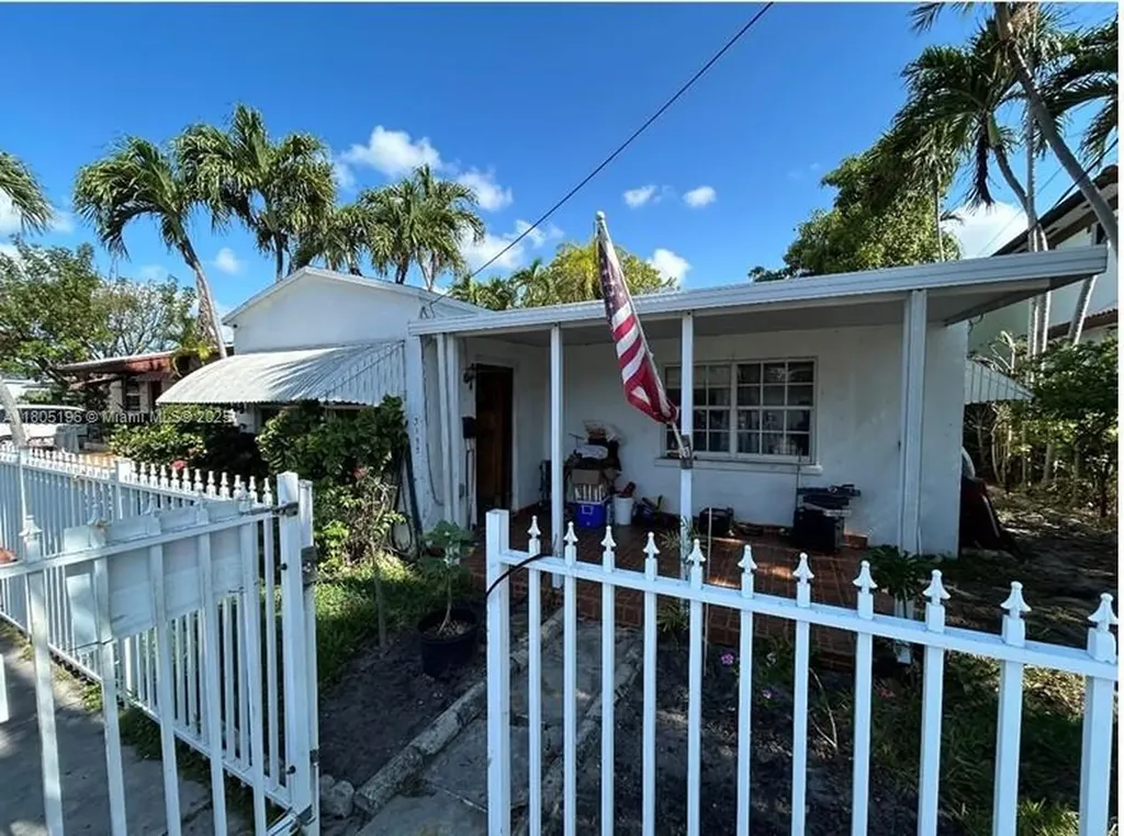 3155 SW 23rd Terrace Miami FL 33145