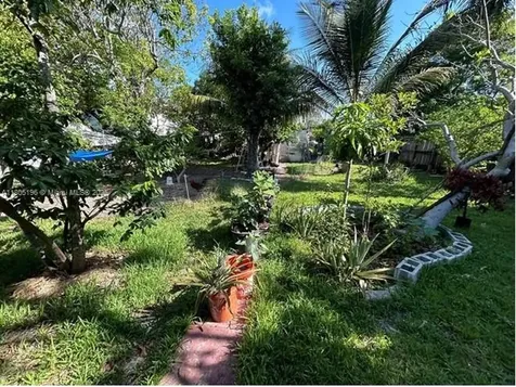 3155 SW 23rd Terrace Miami FL 33145