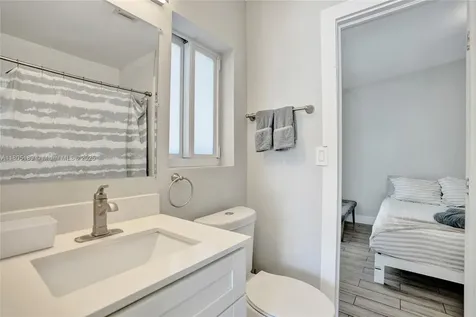 1313 NE 15th Avenue Fort Lauderdale FL 33304