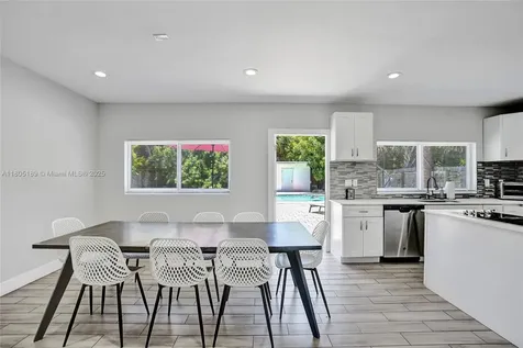 1313 NE 15th Avenue Fort Lauderdale FL 33304