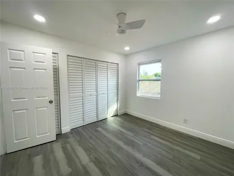 7915 NW 73rd Avenue Tamarac FL 33321