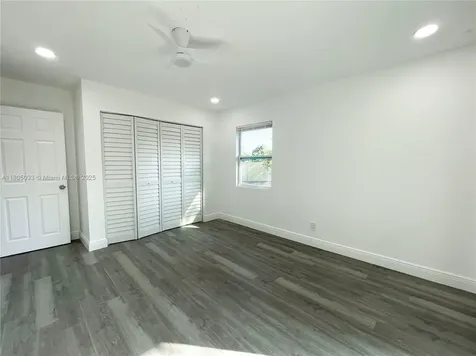 7915 NW 73rd Avenue Tamarac FL 33321