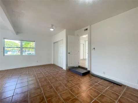 7915 NW 73rd Avenue Tamarac FL 33321