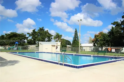 7915 NW 73rd Avenue Tamarac FL 33321